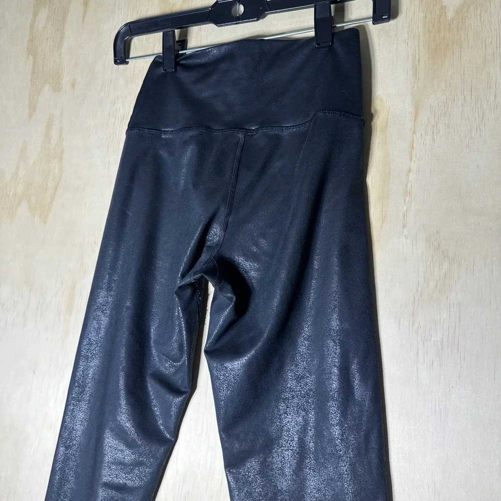 Offline by Aerie The Hugger Crossover High Waisted‎ Crackle Faux Leather Legging